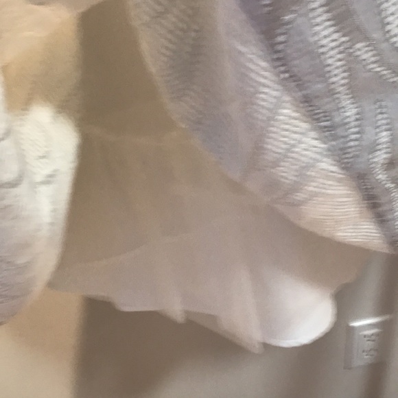 Bebe Halter Party Dress. - Picture 4 of 10